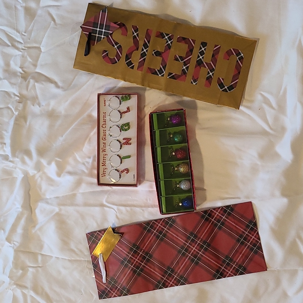 Wine Gift Bundle